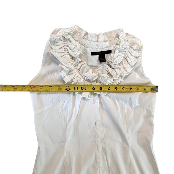 Kisses & Co. White Sleeveless Button Down Ruffle Neck Collar Size Small - Picture 6 of 16